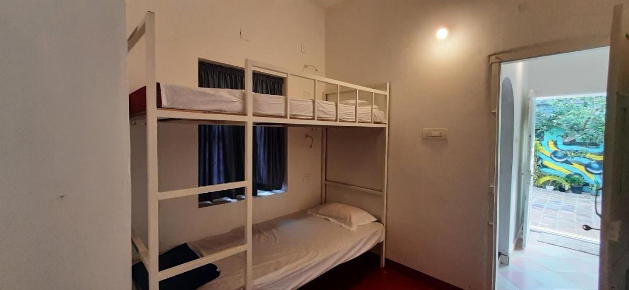 A Loft Hostel Alappuzha ภายนอก รูปภาพ