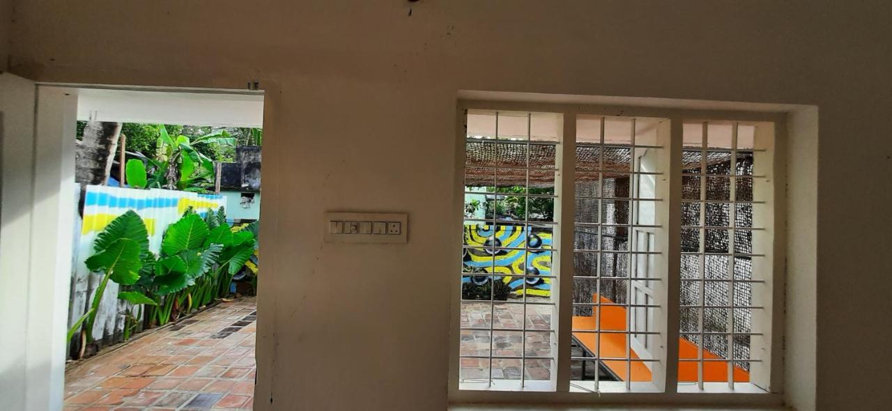 A Loft Hostel Alappuzha ภายนอก รูปภาพ