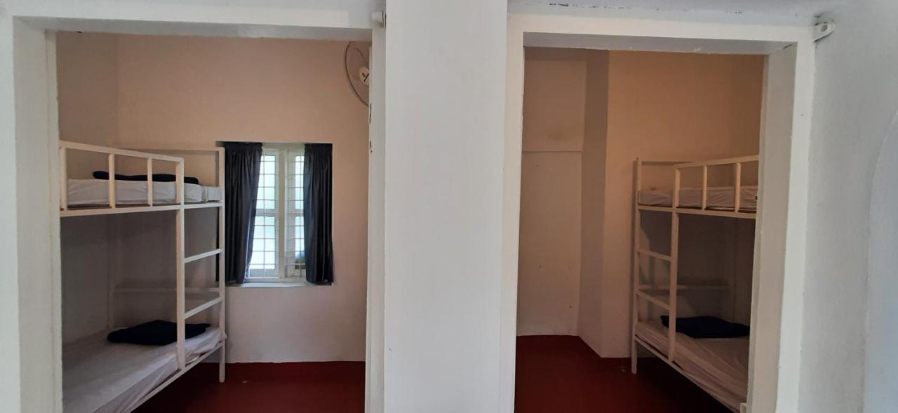 A Loft Hostel Alappuzha ภายนอก รูปภาพ