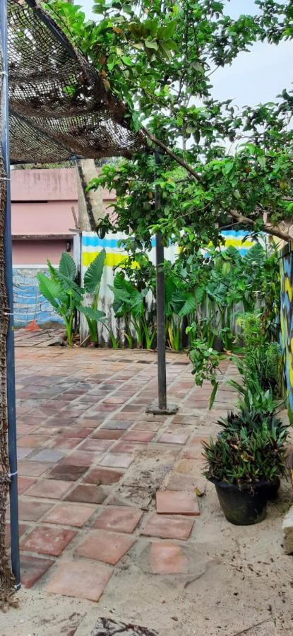 A Loft Hostel Alappuzha ภายนอก รูปภาพ